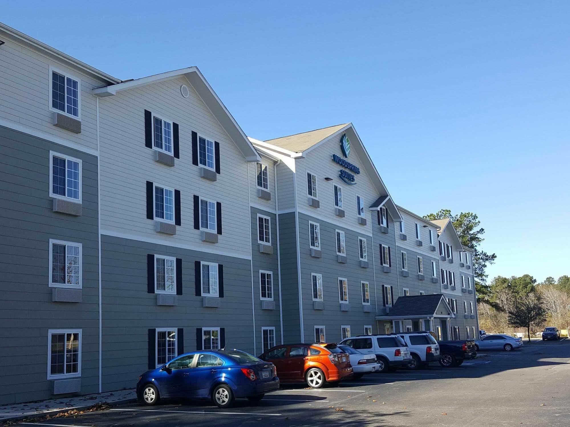 Extended Stay America Select Suites - Charleston - Ashley Phosphate Rd. Север Чарлстон Экстерьер фото