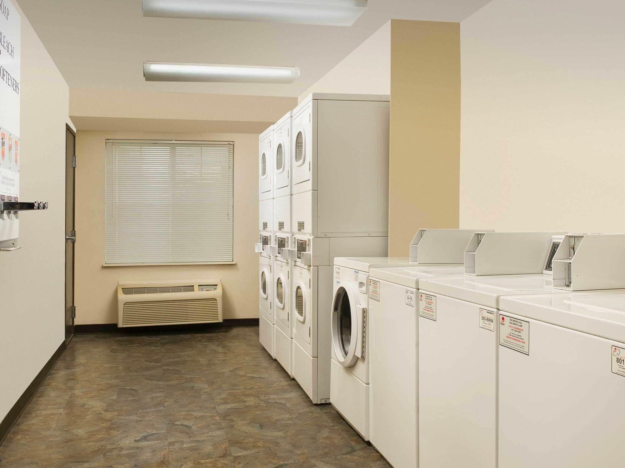 Extended Stay America Select Suites - Charleston - Ashley Phosphate Rd. Север Чарлстон Экстерьер фото