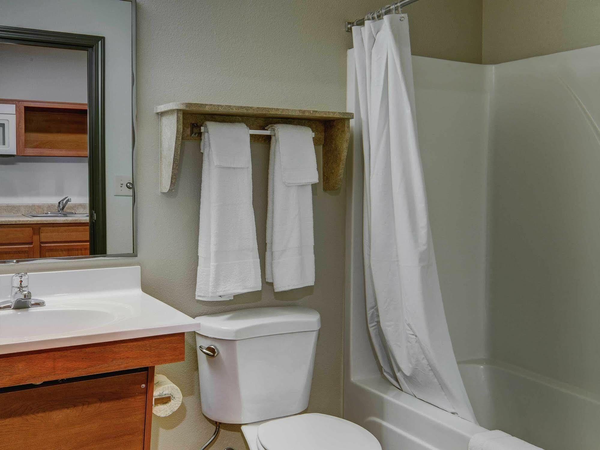 Extended Stay America Select Suites - Charleston - Ashley Phosphate Rd. Север Чарлстон Экстерьер фото