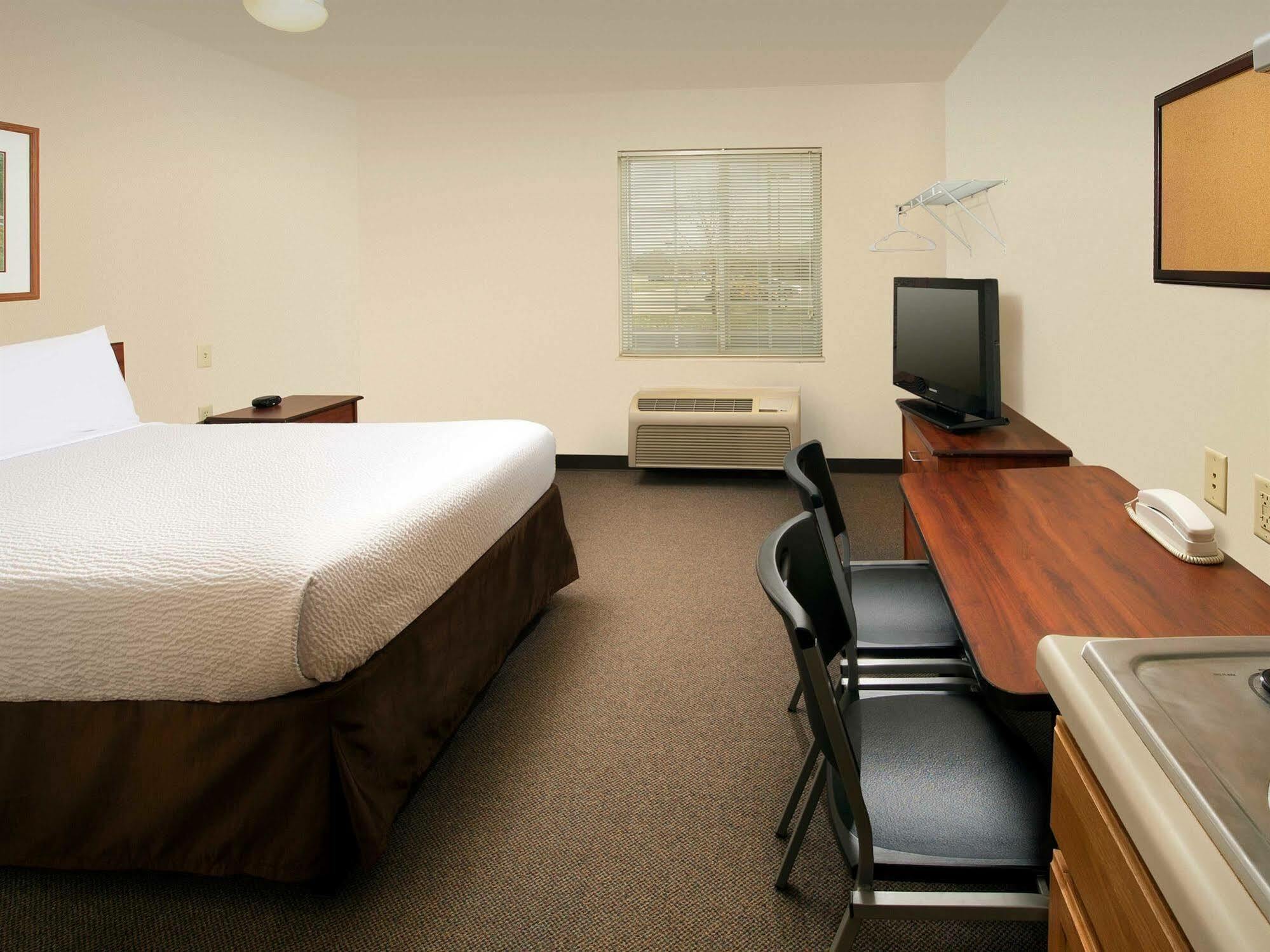 Extended Stay America Select Suites - Charleston - Ashley Phosphate Rd. Север Чарлстон Экстерьер фото